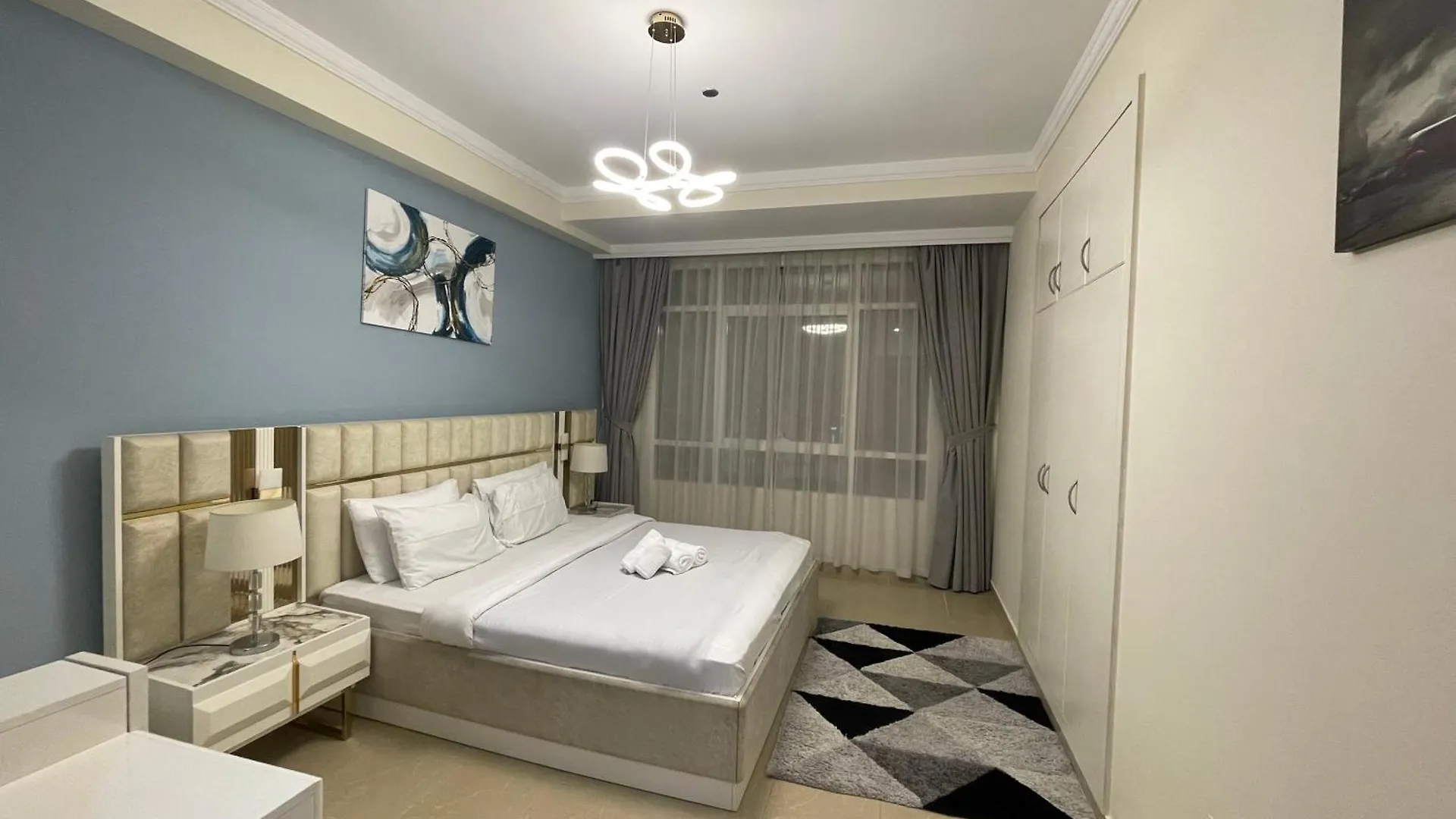 Dubai Eye And Sea View In The Heart Of Marina Apartment United Arab Emirates