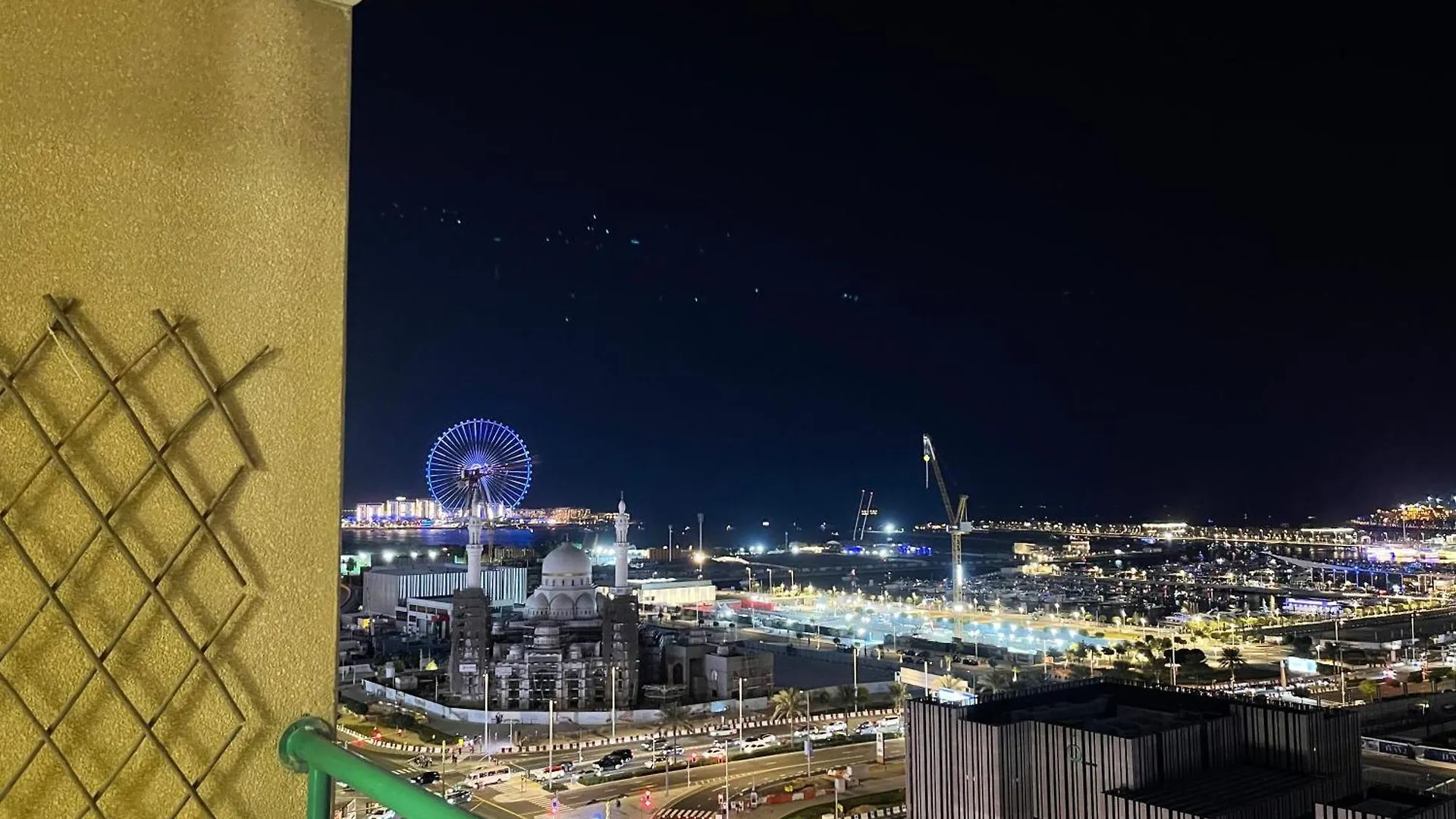 Dubai Eye And Sea View In The Heart Of Marina Apartment